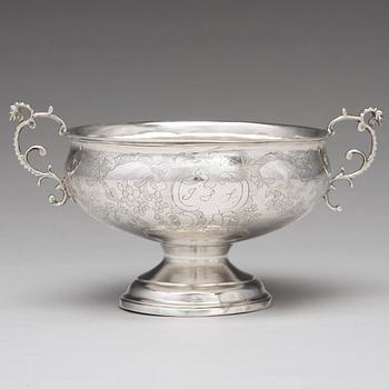 A Swedish 18th century silver brandy-bowl, mark of Nils Grubb, Hudiksvall 1777.