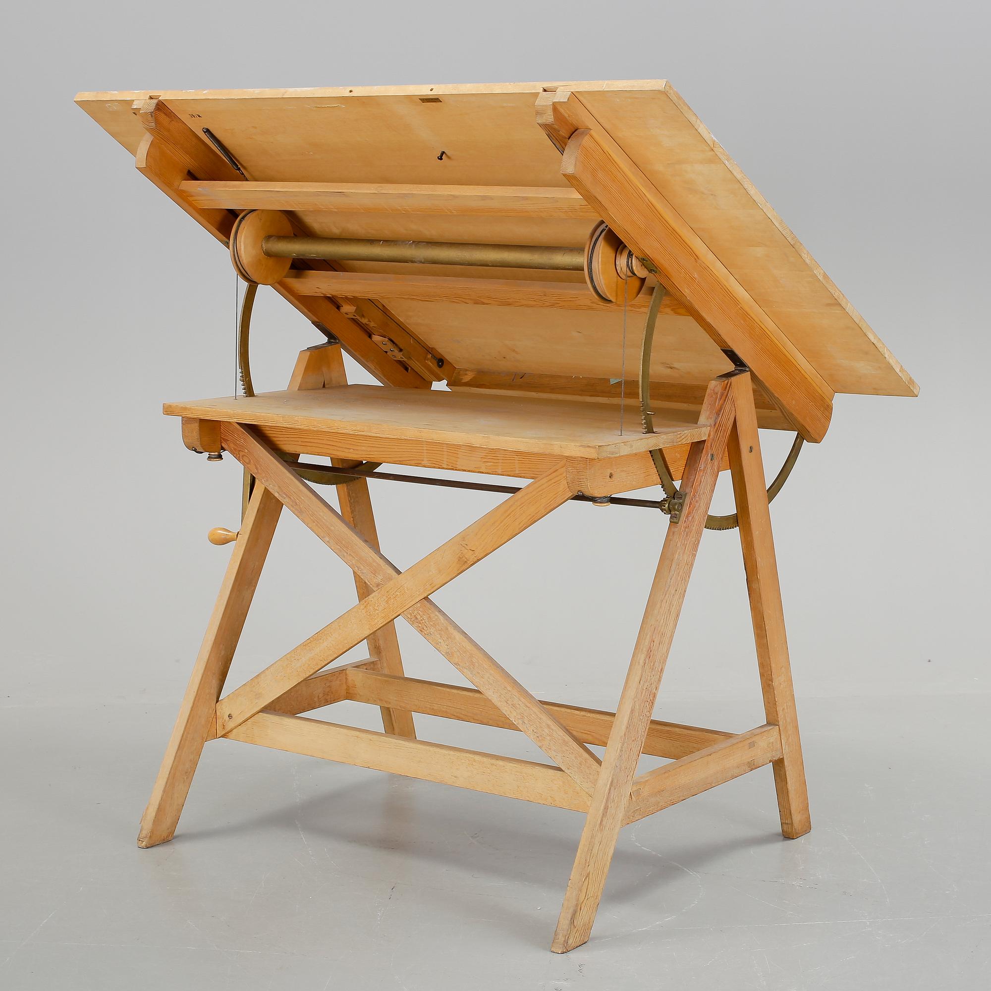 ARKITEKTBORD, Becker, 1900-talets andra hälft.