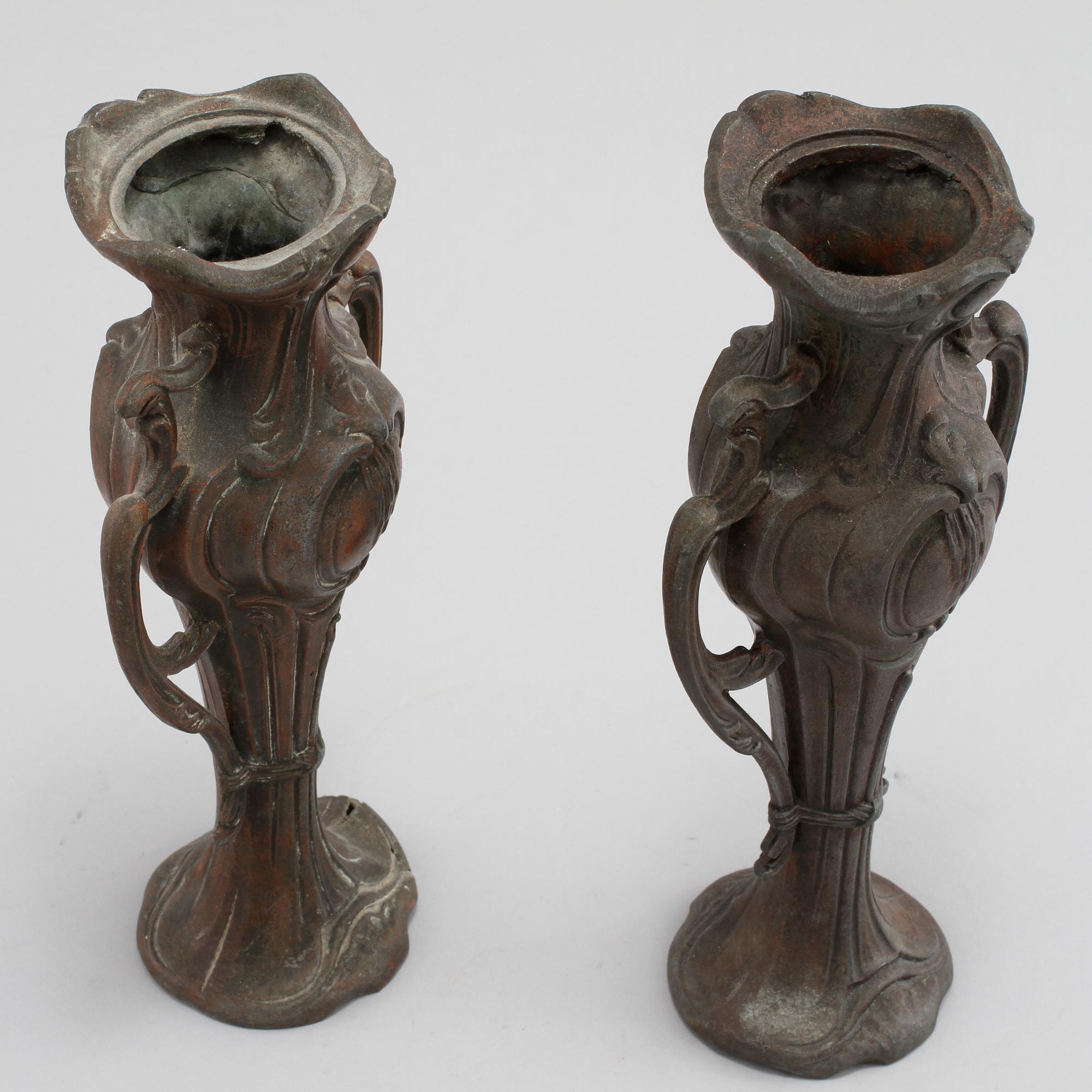 VASER, ett par, jugendstil, 1900-tal.