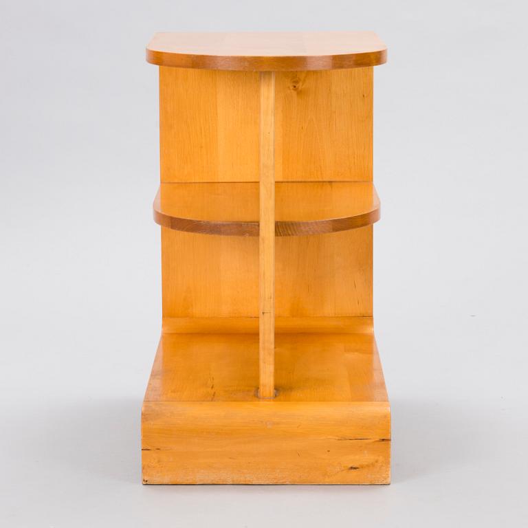 Maija Heikinheimo, A 1930s 'Apu 604'  side table for Asko, Finland.