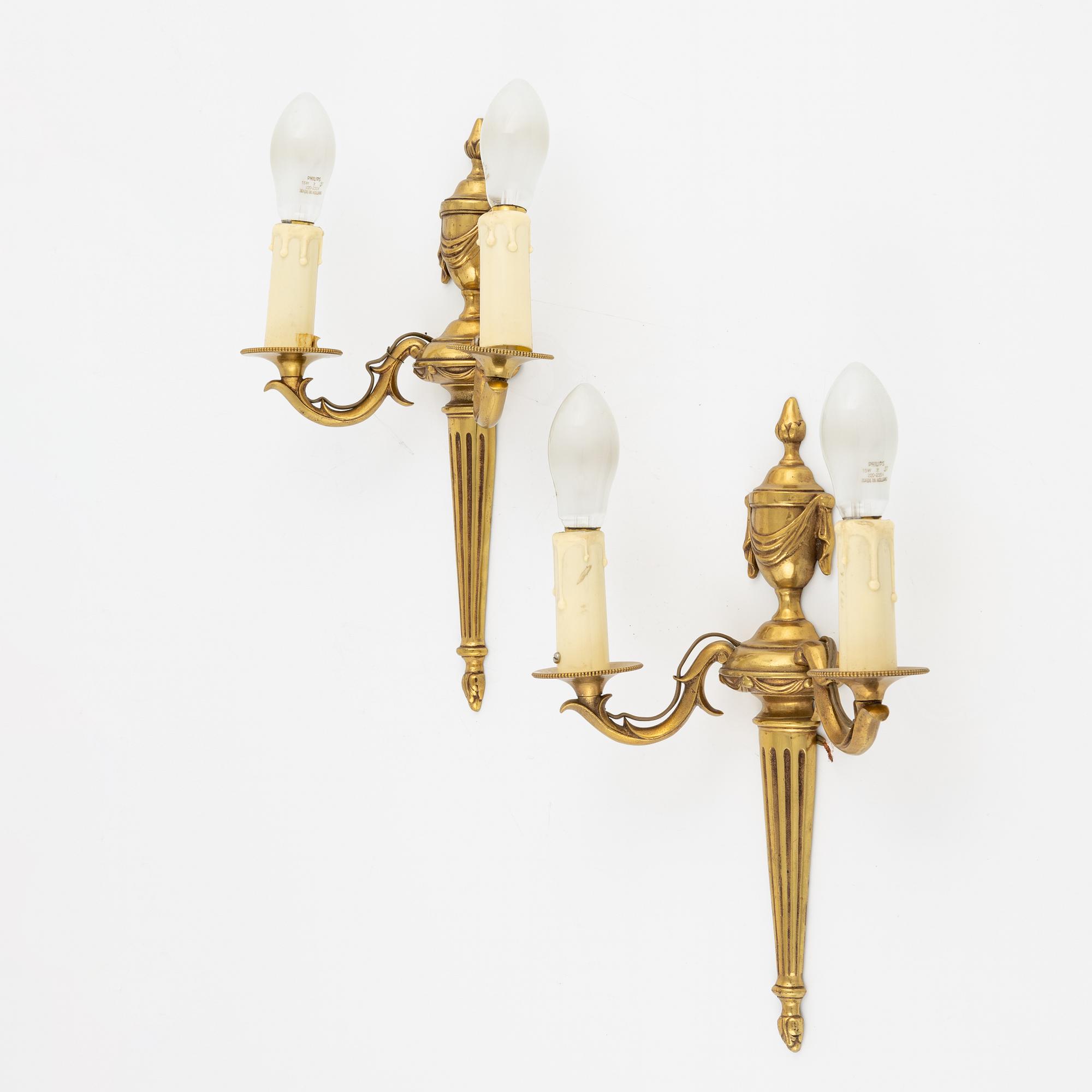 A pair of brass wall sconces, 20th Century.