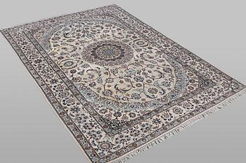 Matta, Nain, part silk, 9 laa, ca 302 x 203 cm.