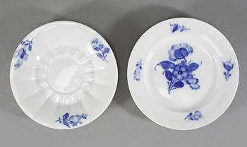 KAFFESERVIS, porslin, 21 delar, 2:a och 3:e sort., "Blå Blomst", Royal Copenhagen, Danmark, 1900-talets andra hälft.