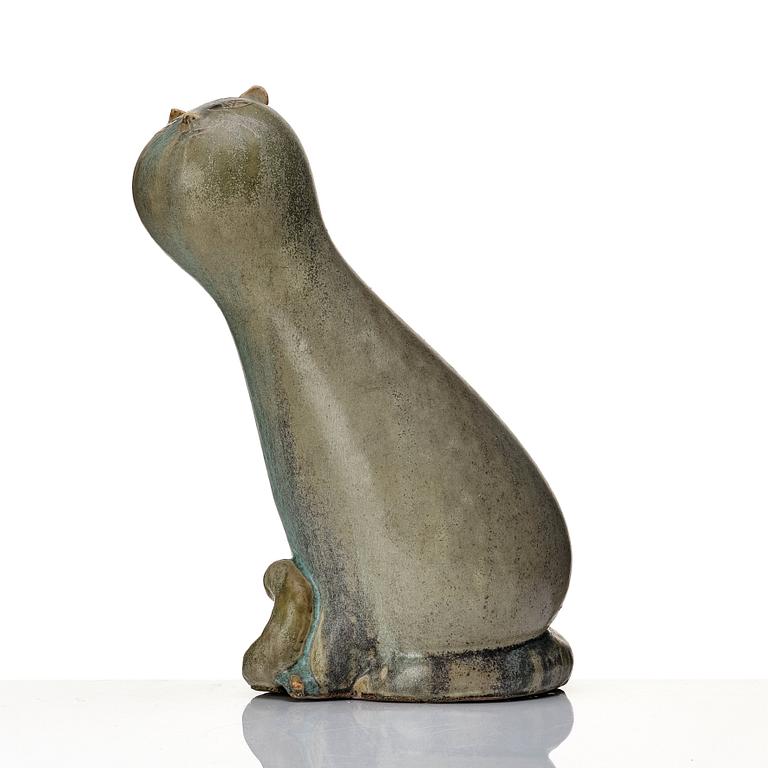 Michael Schilkin, a stoneware sculpture of a cat, Arabia, Finland 1940-50s.