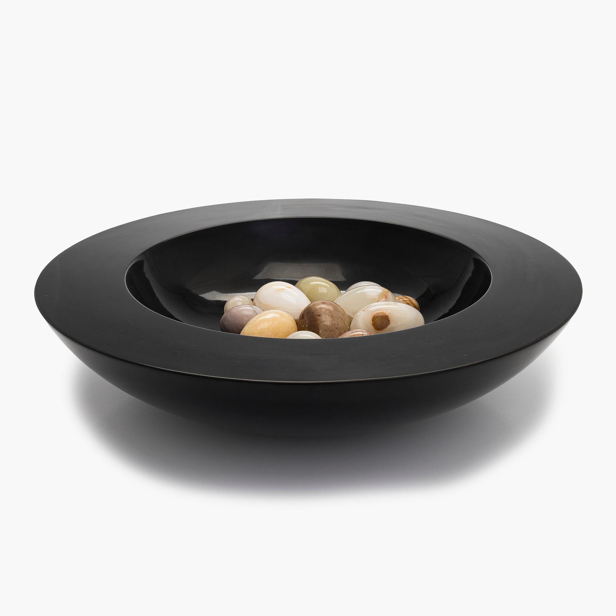 Bowl with a decorative stone eggs, late 20th century.