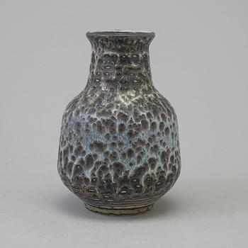 GUNNAR NYLUND, vas, stengods, Rörstrand, 1900-talets mitt.