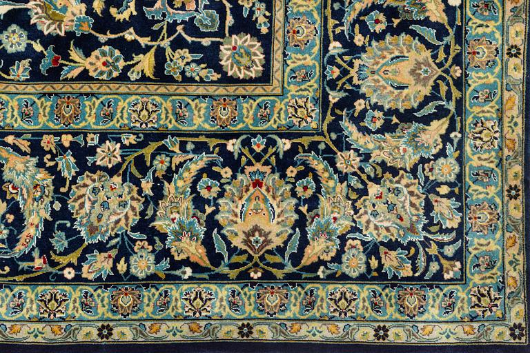 A carpet, Kashan, ca 479 x 345 cm.