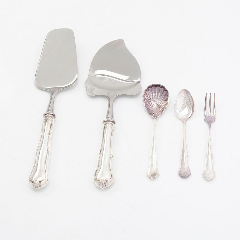 Bestickuppsättning, 35 dlr, silver, "Chippendale", Auran Kultaseppä, Åbo 1989.