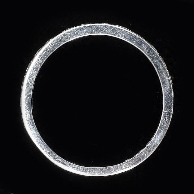 HALVALLIANSRING, 18k vitguld, briljantslipade diamanter, tot ca 0,40 ct.