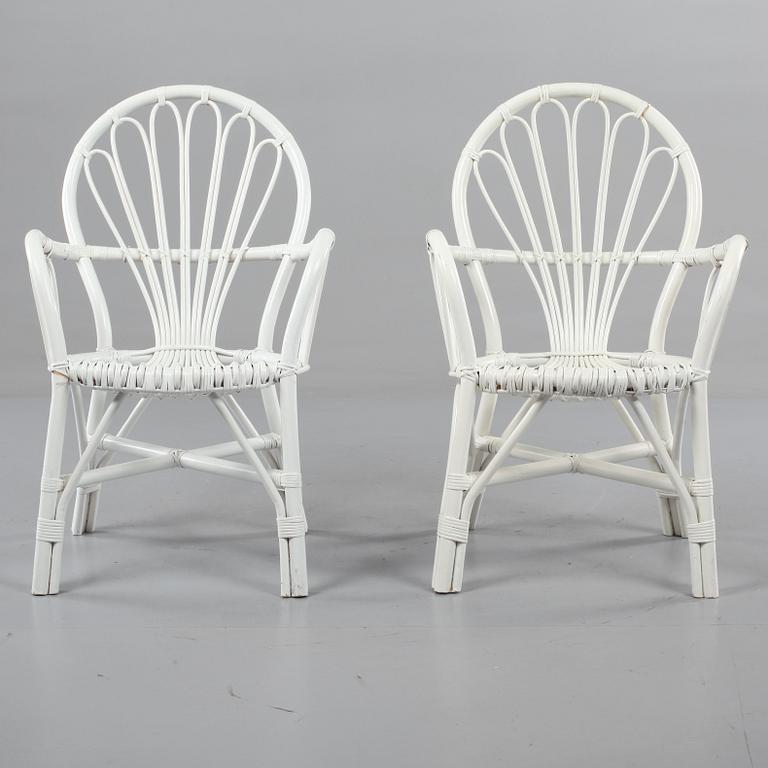 KORGSTOLAR, ett par, 1900-talets andra hälft.