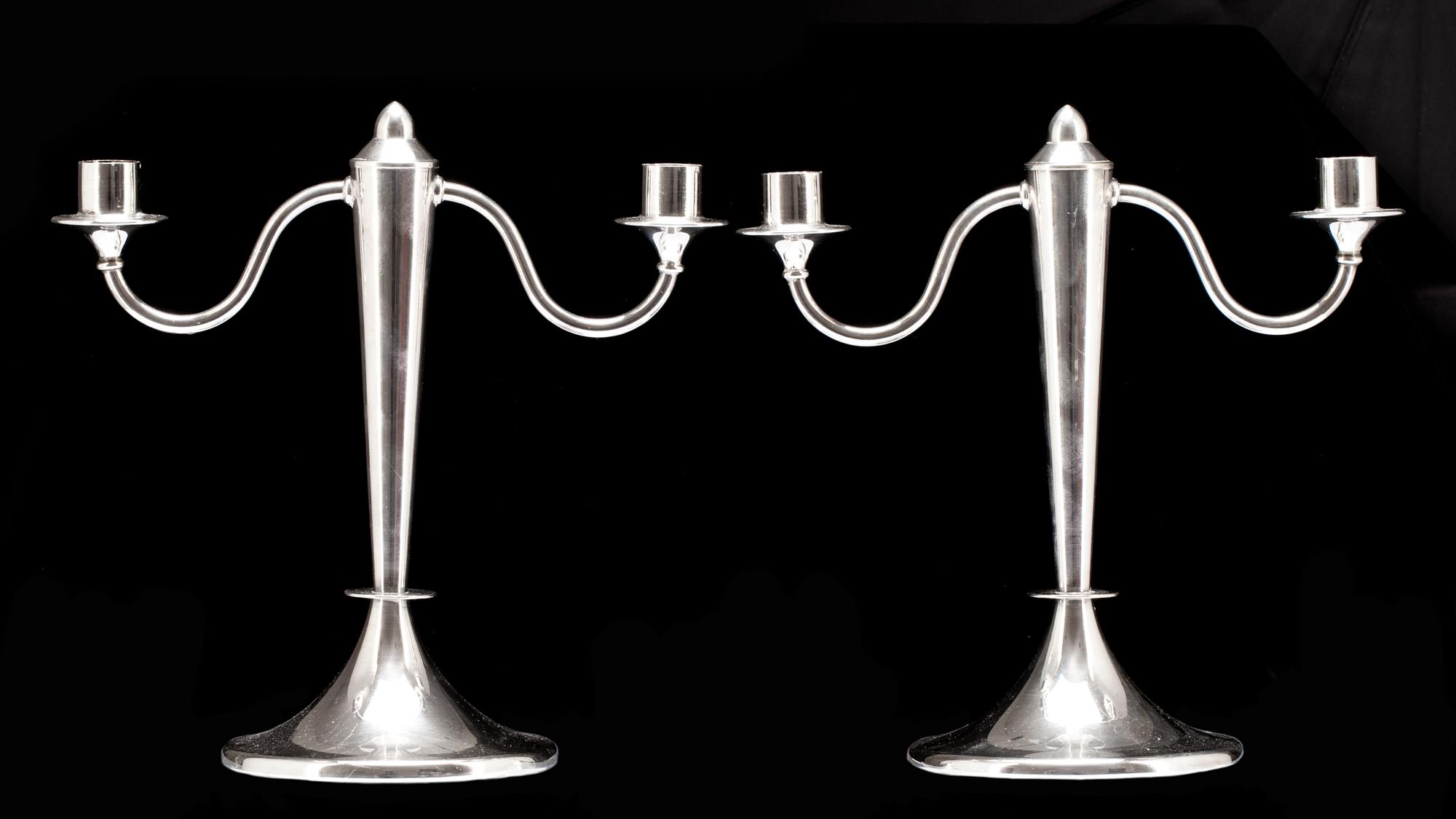 KANDELABRAR, ett par, nysilver, Lagerstedt, Eskilstuna, 1900-tal.