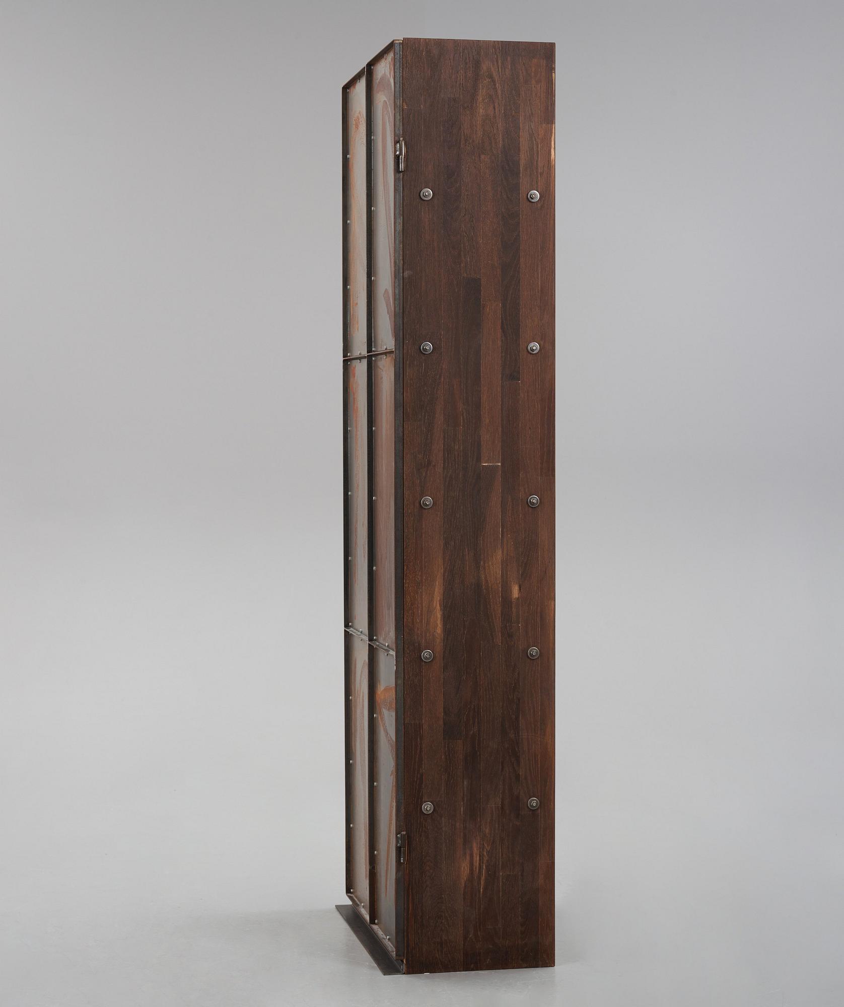 Jonas Bohlin, a 'Slottsbacken' cabinet, ed. 89/200, Källemo, Sweden, post 1987.