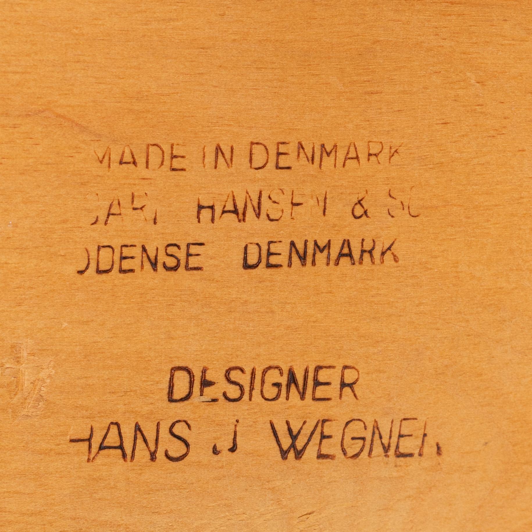 Hans J. Wegner, stolar, 5 st, modell "CH-30", Carl Hansen & Son, Odense, Danmark.
