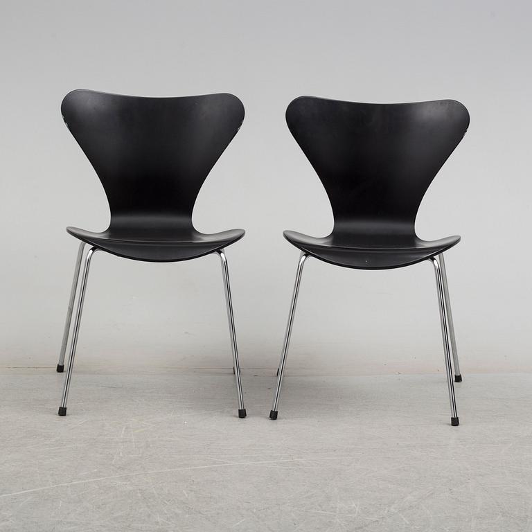 ARNE JACOBSEN, stolar, 6 st, "Sjuan", Fritz Hansen,