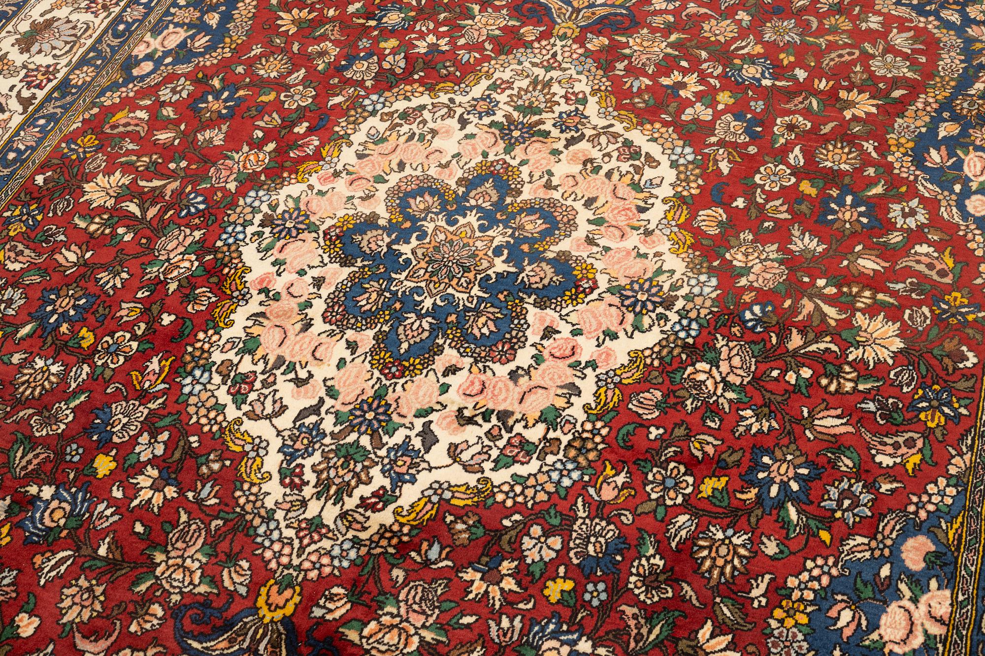 A Bakhtiari carpet, c. 370 x 248 cm.