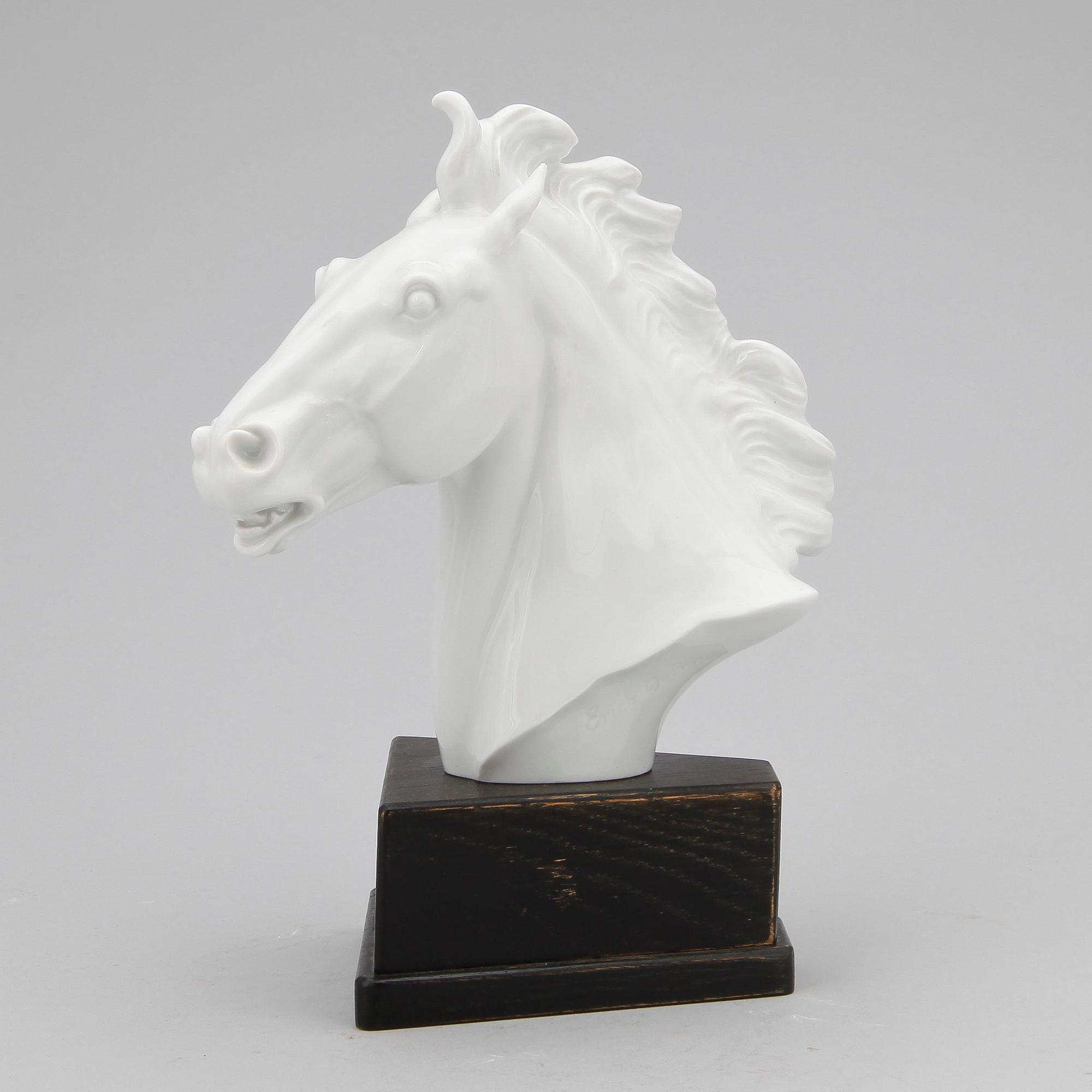 FIGURIN, porslin, Erich Oehme, Meissen 1949.