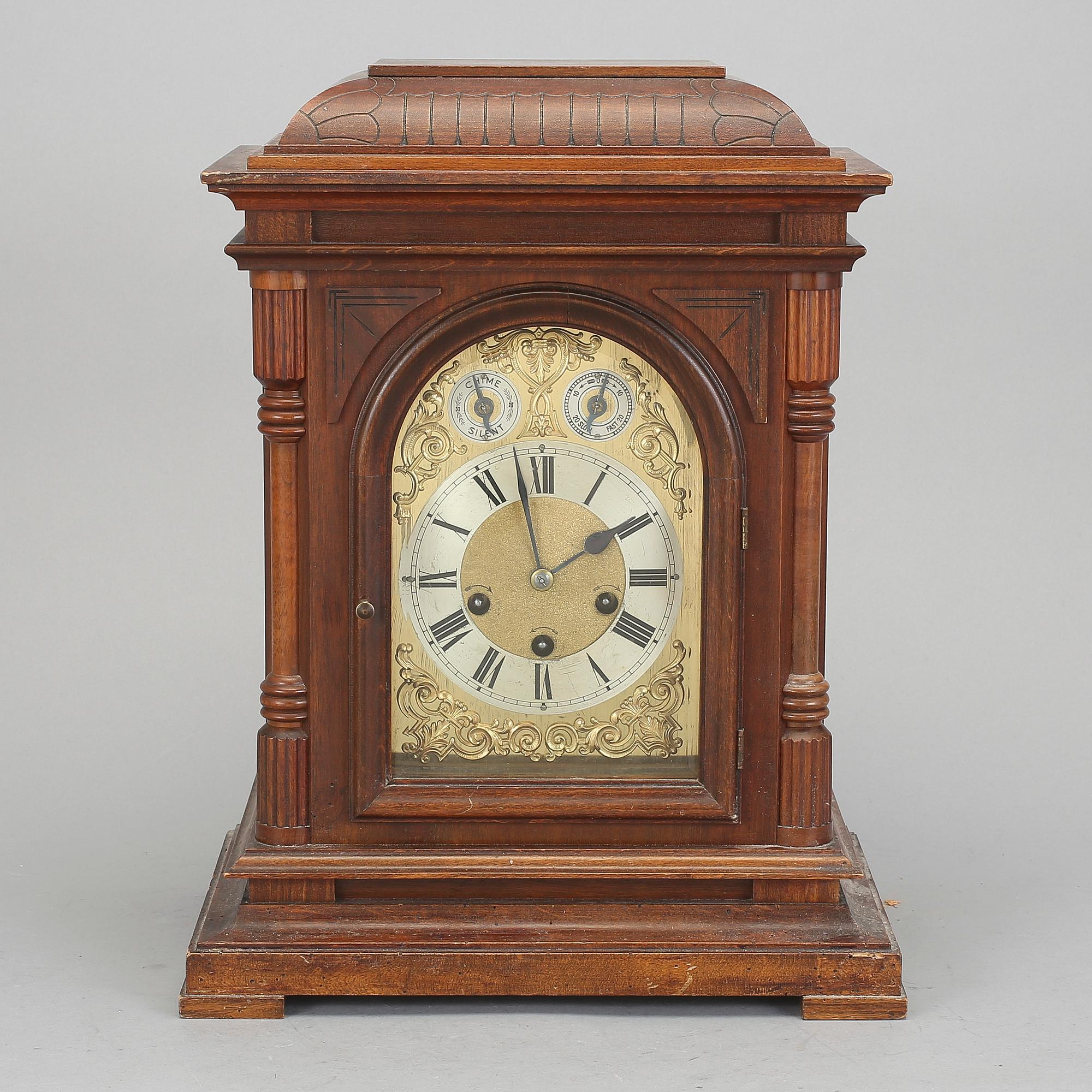 BORDSPENDYL, Chime silent, tidigt 1900-tal.