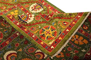 A Ziegler Ariana carpet, c. 295 x 202 cm.