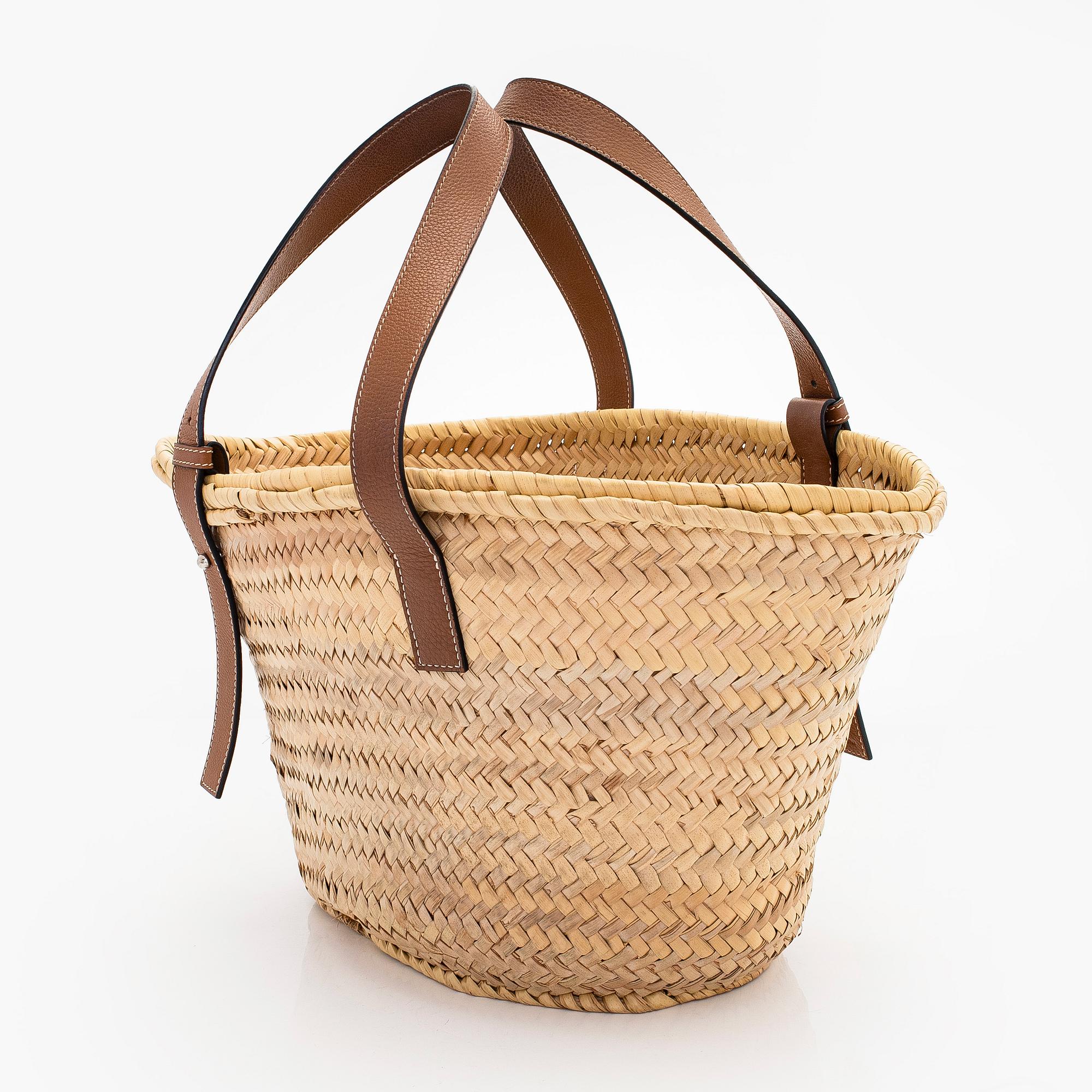 Loewe, a 'Basket bag'.