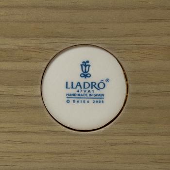 Alfredo Llorens, figurine, "Regal steed", Lladró, Spain.