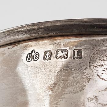 A sterling silver bowl, Elkington & Co Ltd Birmingham England 1935.