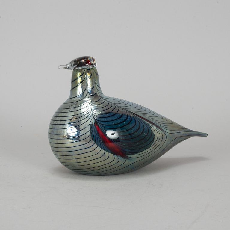 OIVA TOIKKA, a glass bird, signed Oiva Toikka uutajärvi Notsjö.