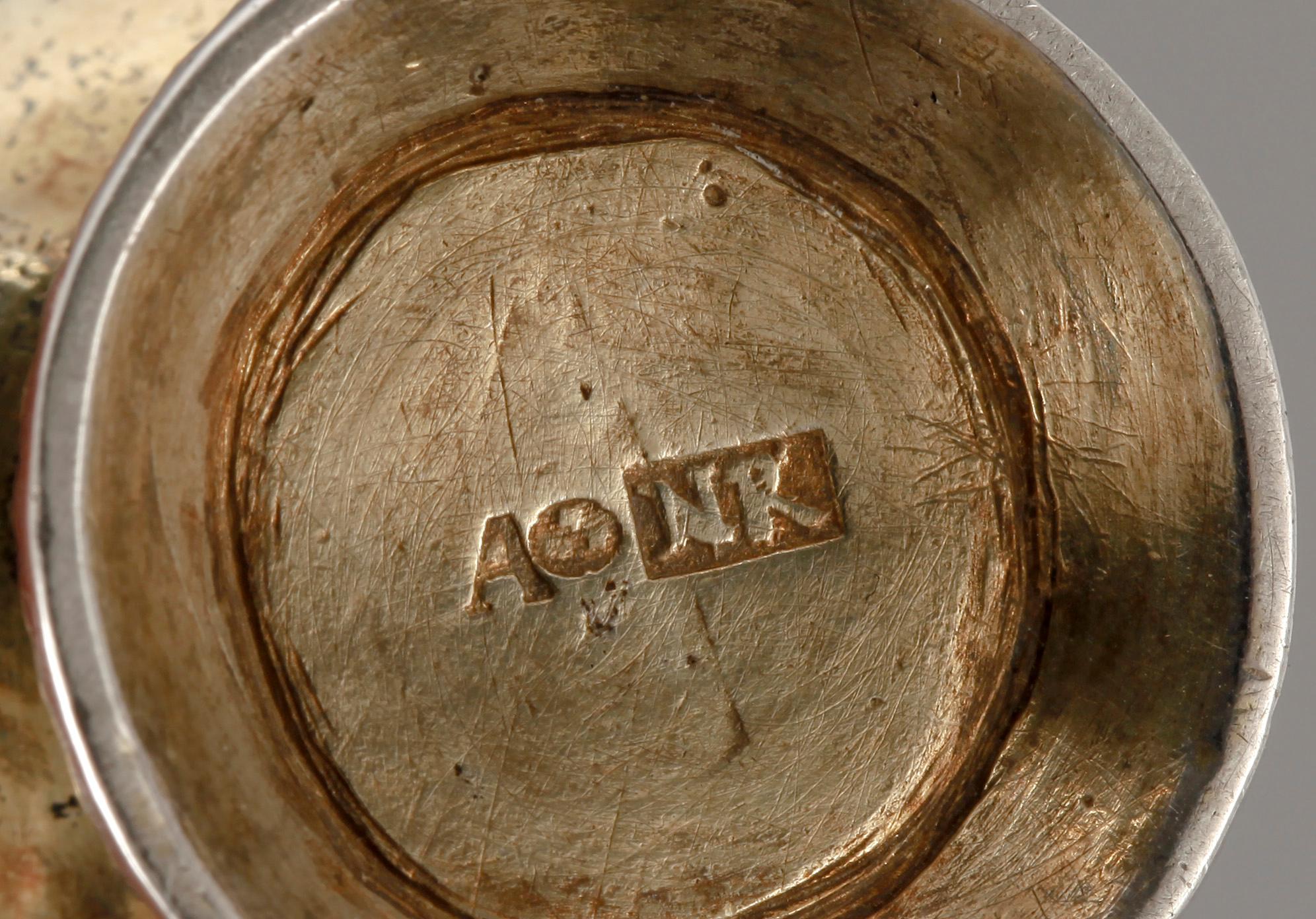 LUKTDOSA, silver, Nils Reetz, Umeå 1759. Vikt ca 50 gram.