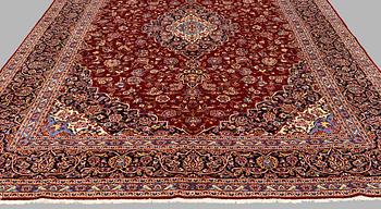 A carpet Kashan, around 460 x 300 cm.