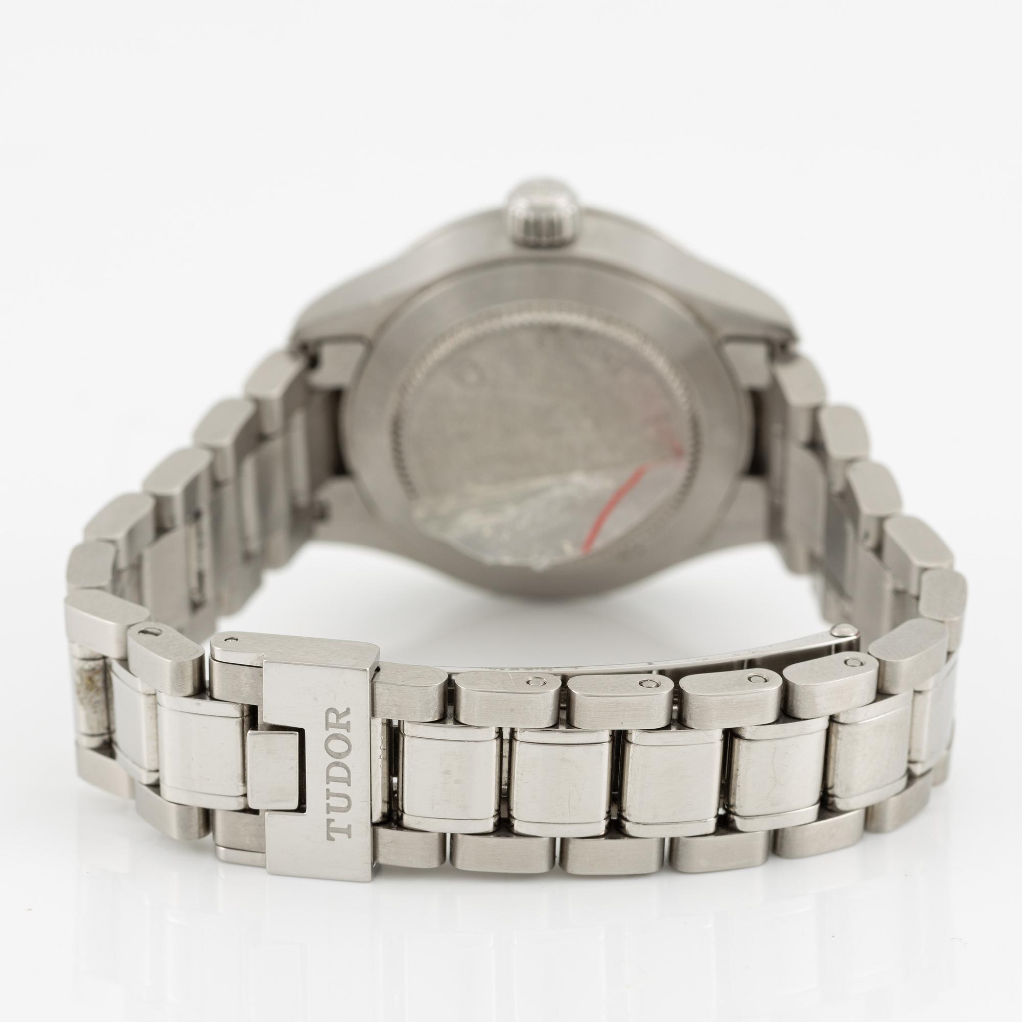 Tudor, Style 28, wristwatch, 28 mm.