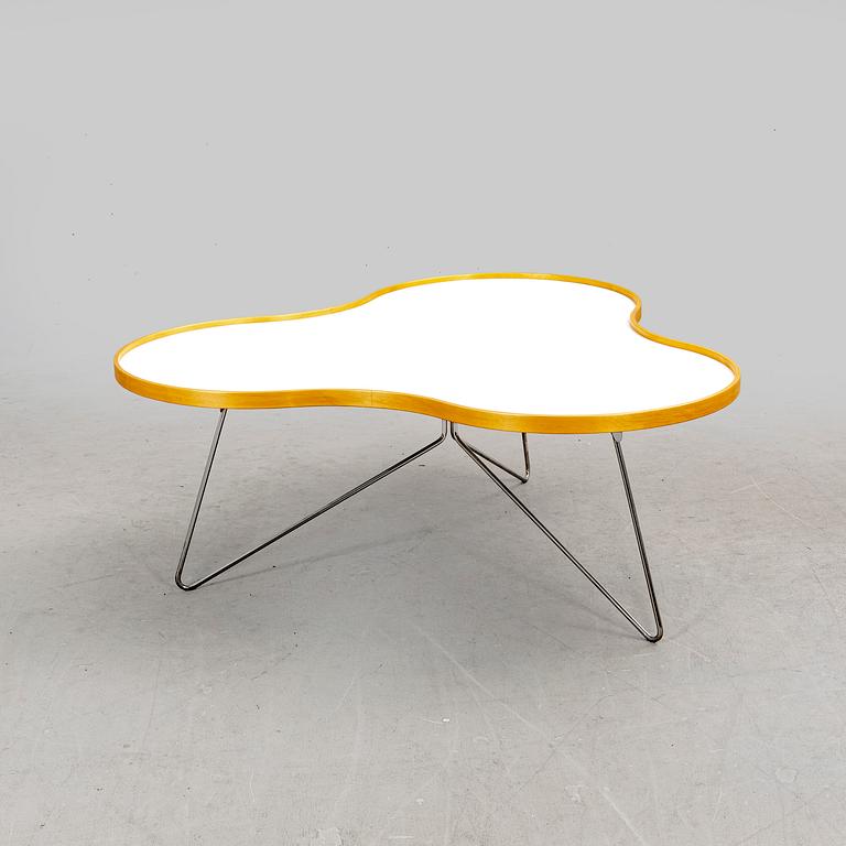 Christine Schwarzer, soffbord, ”Flower”, Swedese 2000-tal.