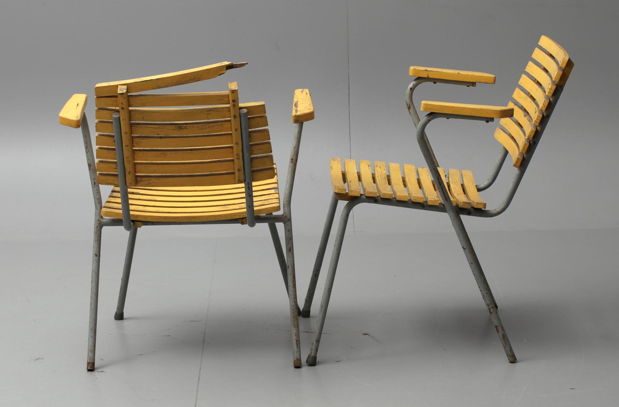 TRÄGÅRDSSTOLAR, 4 st. 1900-tal.