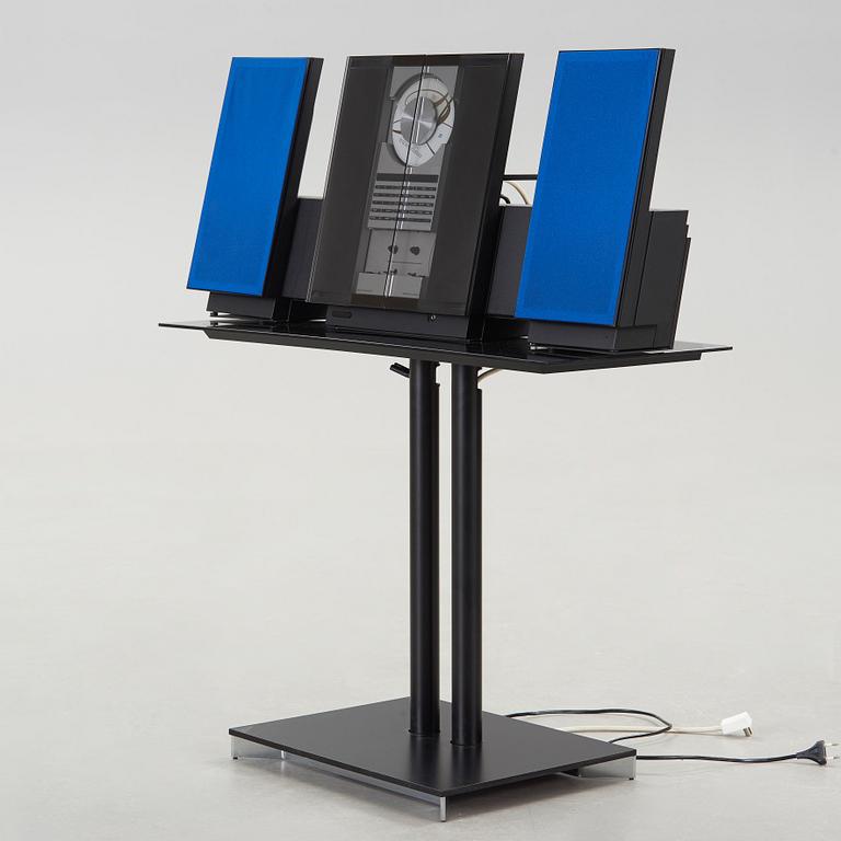 A Bang & Olufsen Beosystem 2500 1990s.