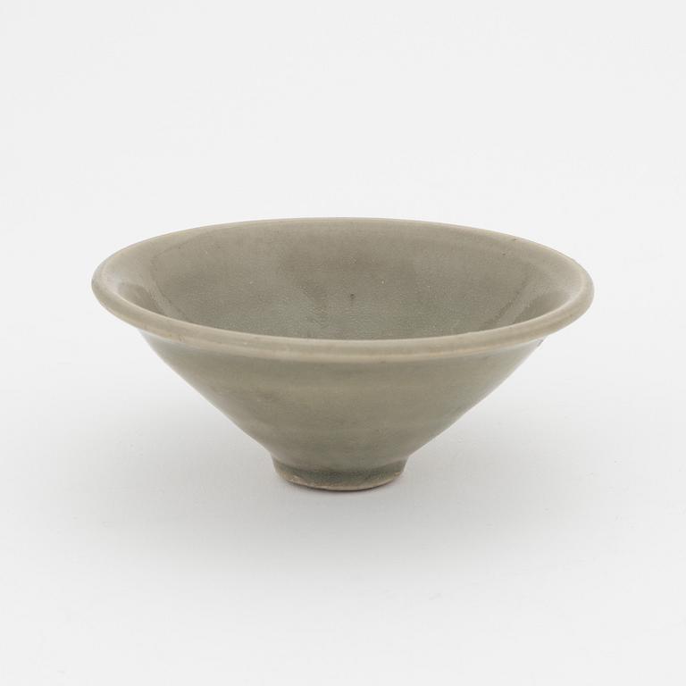 A 'Yazohou' bowl, Song dynasty (960-1279).