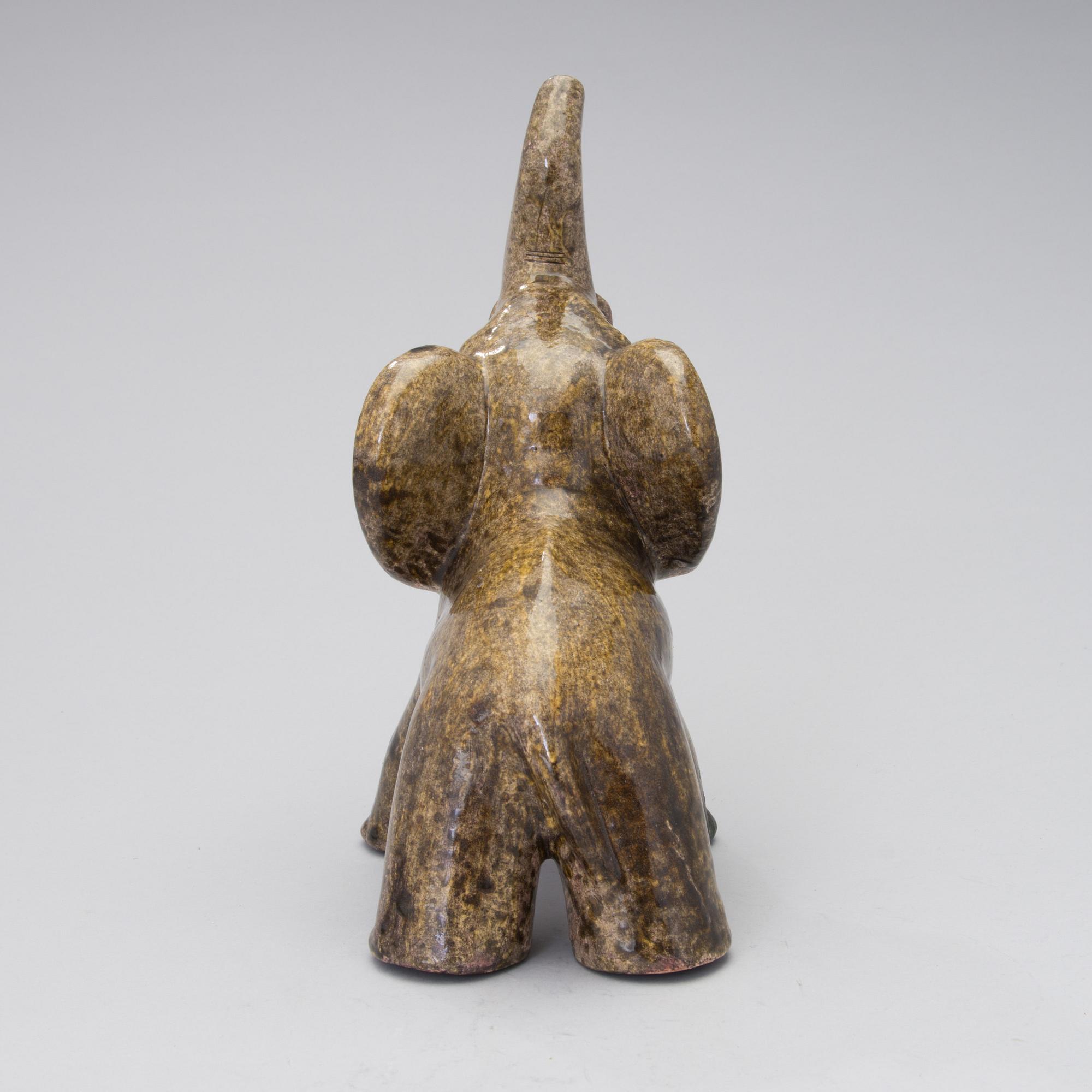 NORSU, keramiikkaa, Kupittaan Savi, suunnitellut Kerttu Suvanto-Vaajakallio.