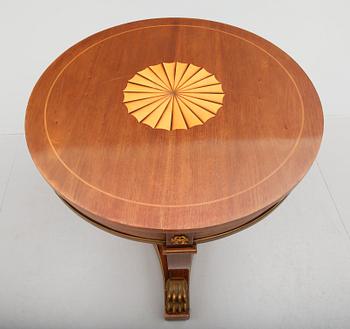 BORD, empirstil, 1900-talets första hälft.