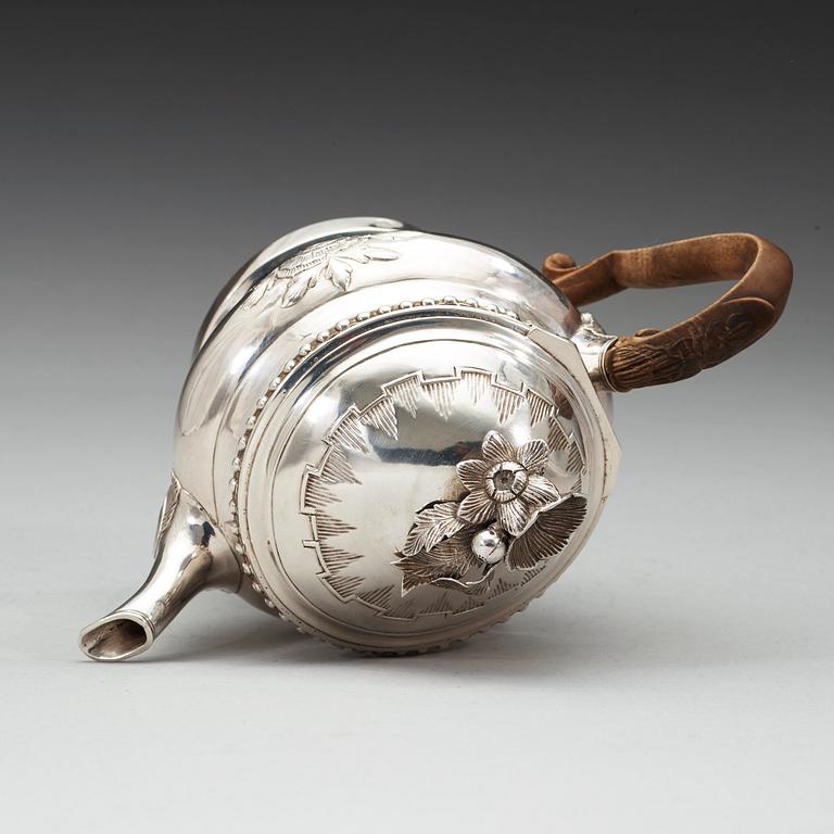 A Swedish 18th century silver tea-pot, marks of Johannes Nordgren, Jönköping 1788.