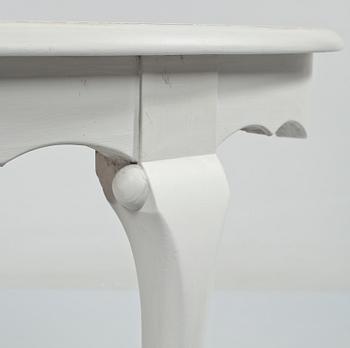 BORD, rokokostil, omkring 1900-talets mitt.