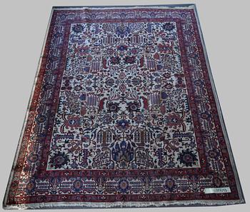 MATTA, Täbriz, old. 316 x 239 cm.