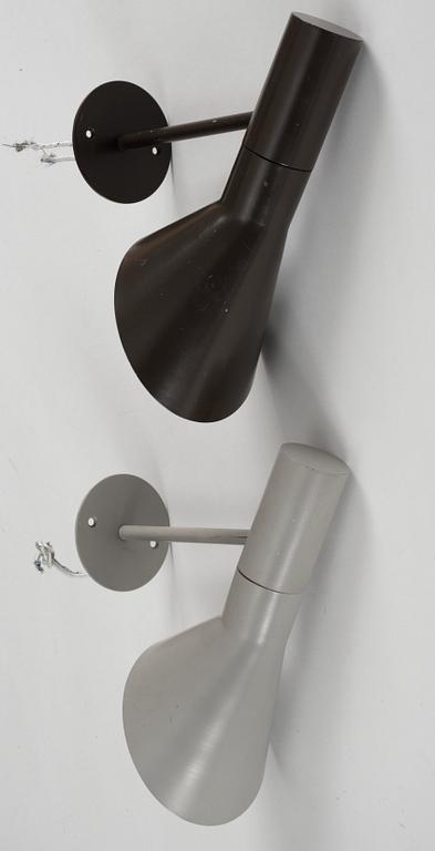 ARNE JACOBSEN, väggarmaturer, 2 st, "AJ", Louis Poulsen, Danmark, ca 1960.