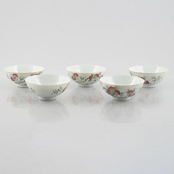 Skålar, fem stycken, porslin, Kina, 1900-tal.