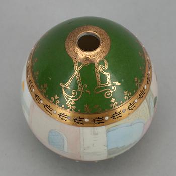 PÅSKÄGG, porslin, sannolikt Kuznetsov, 1900-talets början.