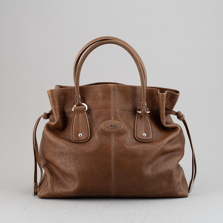 Tod's, a leather bag.