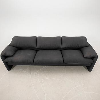 Vico Magistretti, sofa, "Maralunga", Cassina.