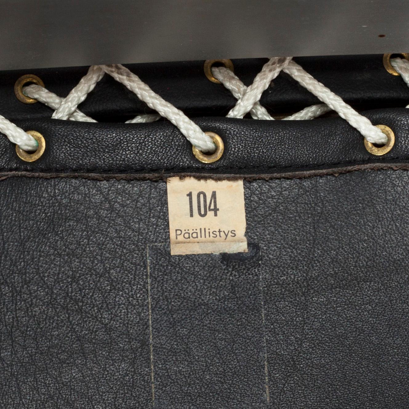 Ilmari Lappalainen, fotpall, "Pulkka" Asko, Finland. Formgiven 1968.