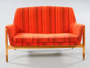 SOFFA, Bjørn R JACOBSEN OCH B MAROTT-JACOBSEN (NY FORM ARKITEKT-KONTOR), AB SVENSKA MÖBELFABRIKERNA, BODAFORS.