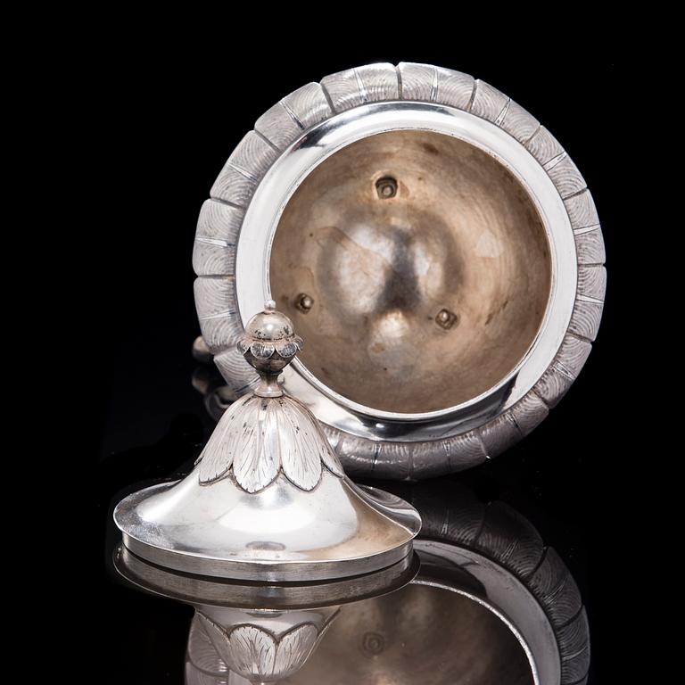 A SUGAR BOWL WITH LID, silver, Empire, 1823 Turku, Finland.