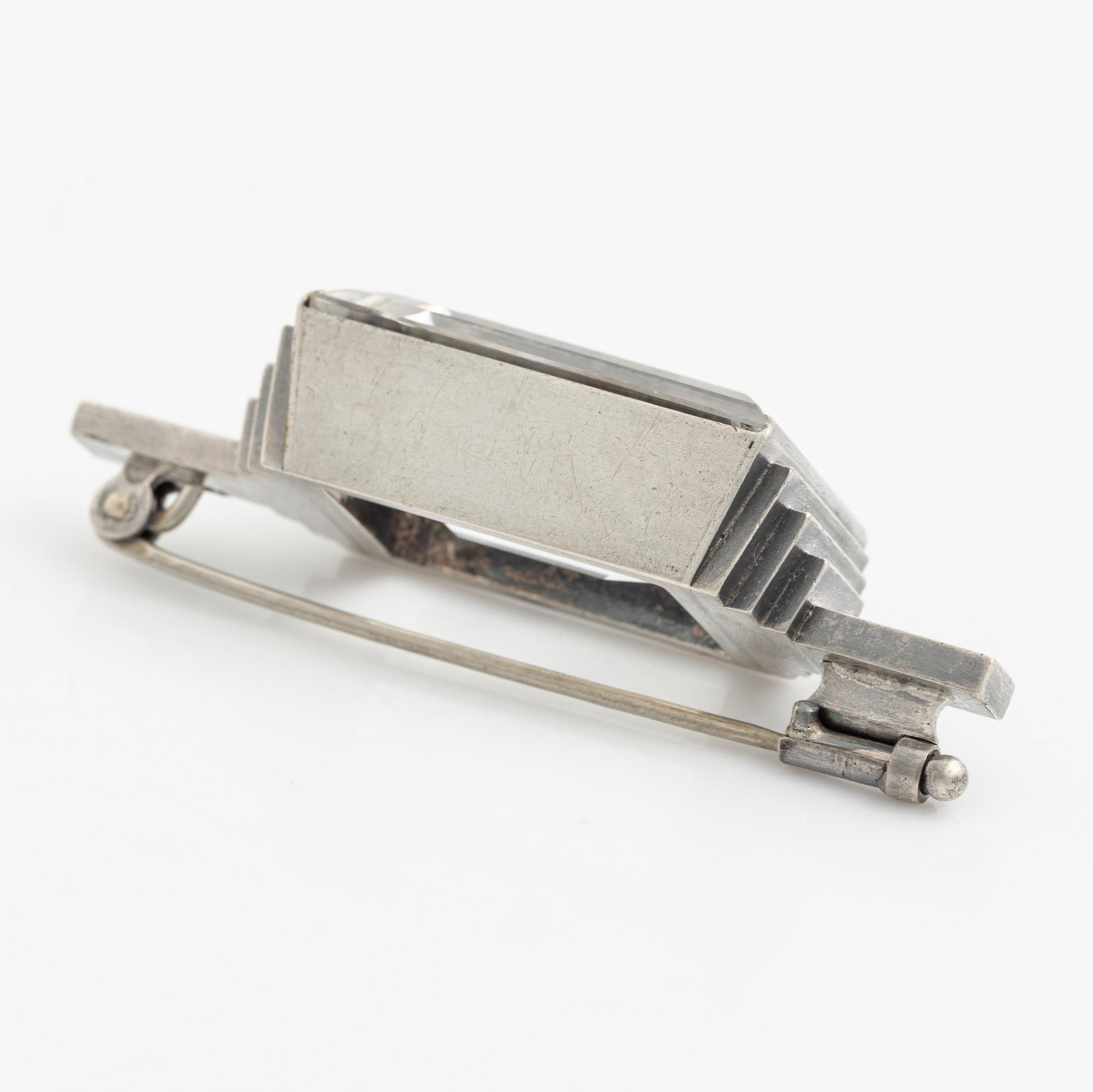 Wiwen Nilsson, brosch silver med fasettslipad bergkristall, Lund 1936.