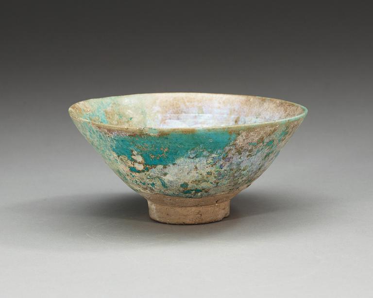 BOWL, pottery. Turquoise glaze. Diameter 16 cm. Persia 13th century, probably Keshan.
