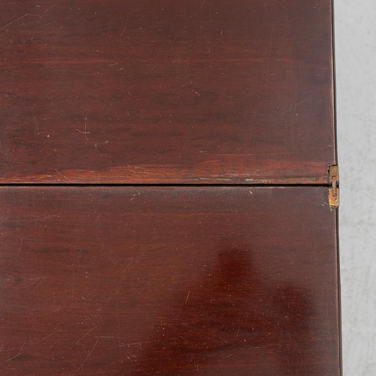 Spelbord, Stockholmsarbete, 1700-talets slut, Sengustavianskt.