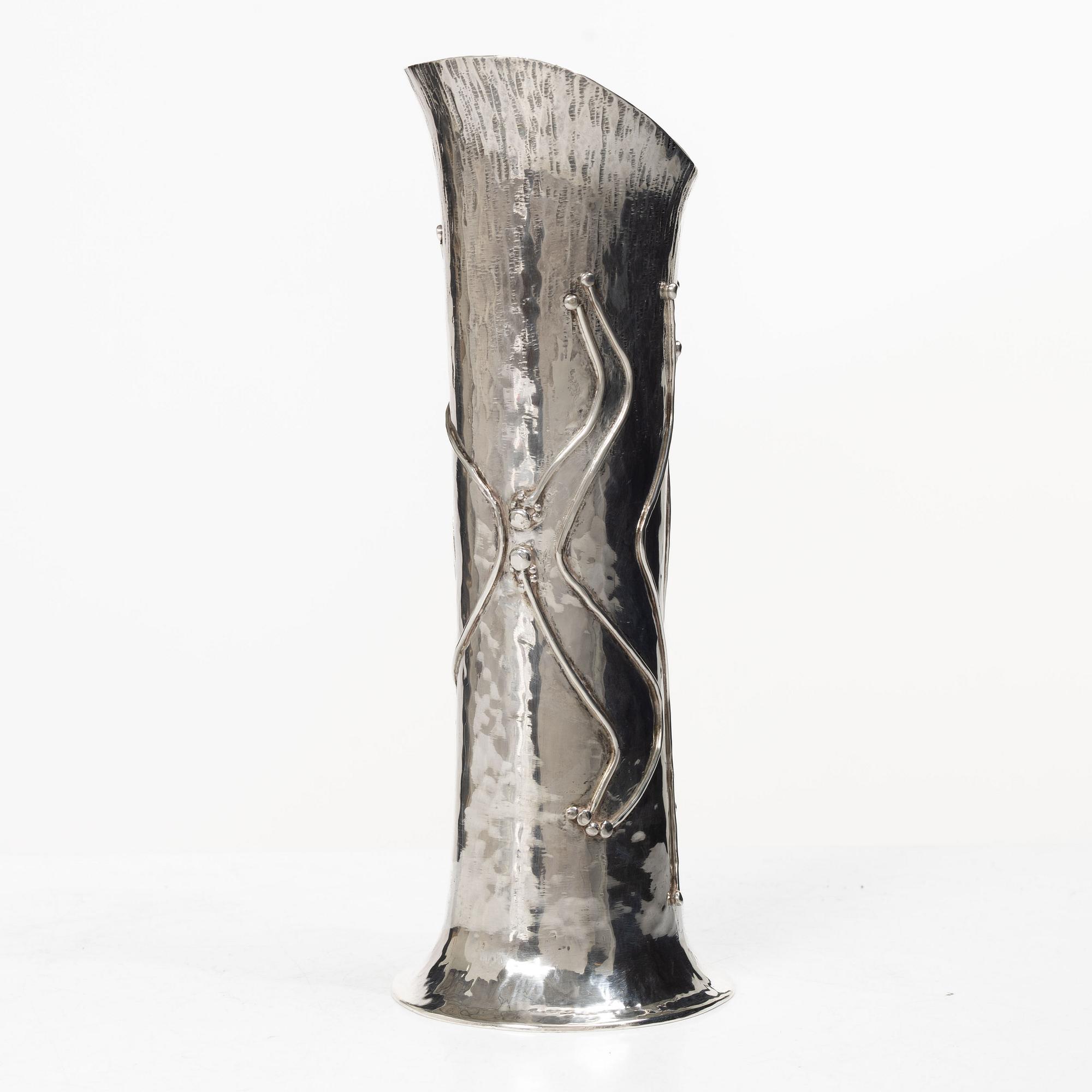 Bernd Janusch, Vase, sterling silver, Rosa Taikon Janusch, Stockholm, 1980.